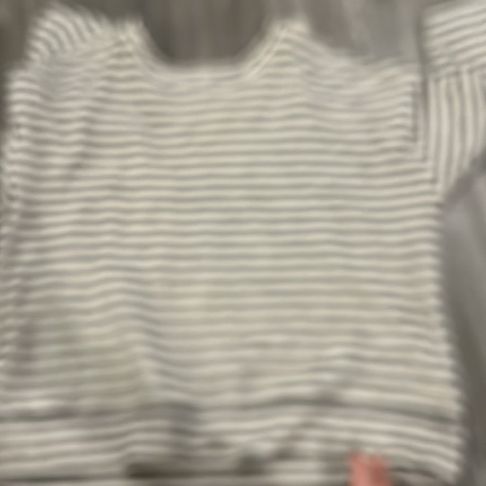 EUC BCBG Eznei Sweater with Cutouts size medium - Picture 6 of 8